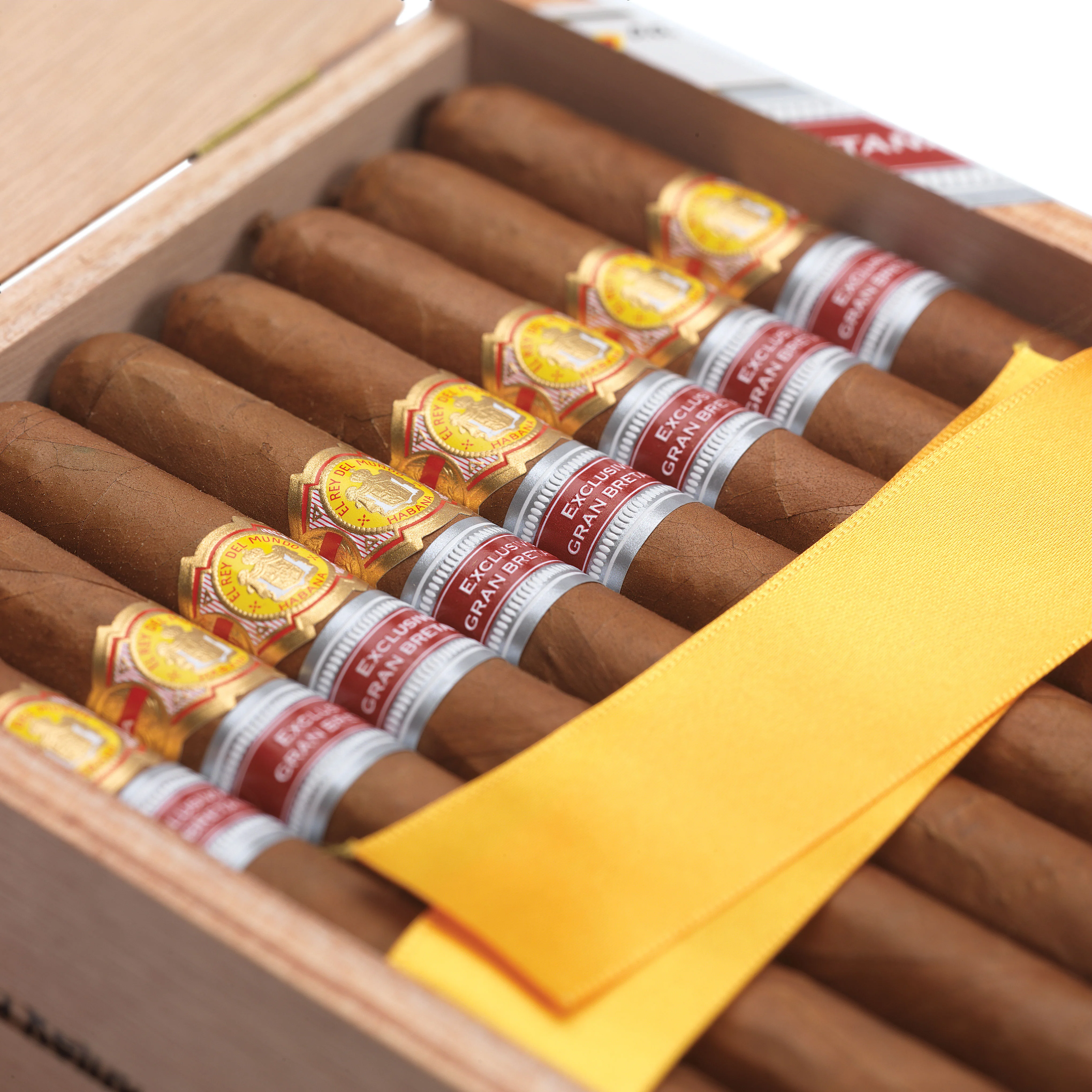 El Rey Del Mundo La Reina UK Regional Edition 2018 - Image 4
